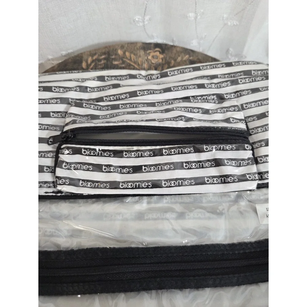 Bloomingdale's Bloomies Logo Black White Vintage Plastic Travel Jewerly Case NOS